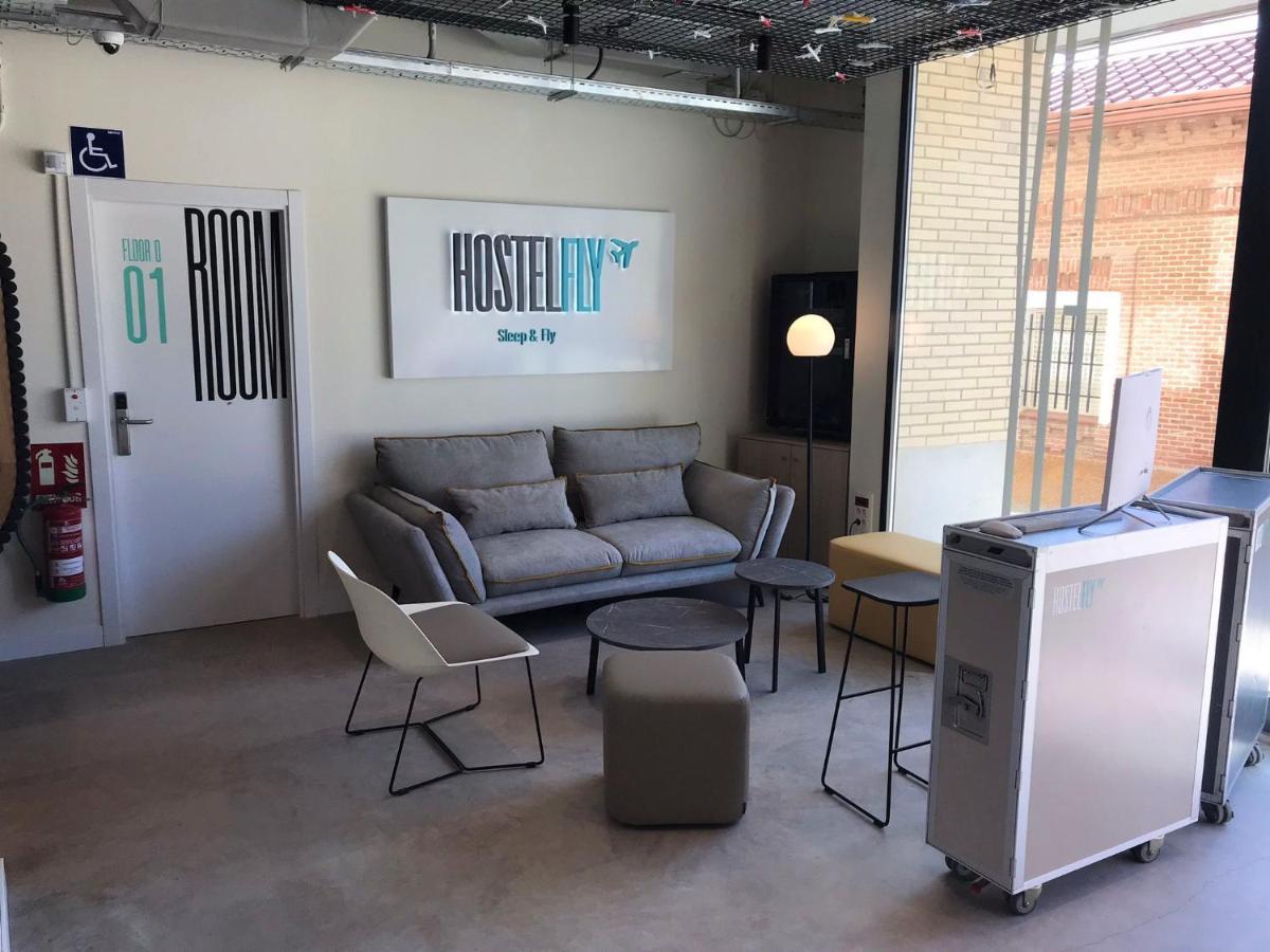 Hostelfly Madrid Dış mekan fotoğraf